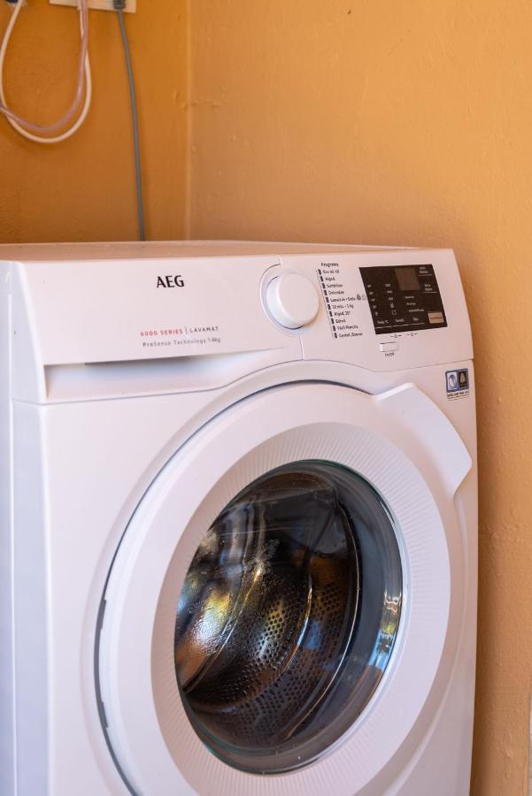 Casa Lucien - Newly Refurbished Apartment With Swimming Pool - Ideal For Couples コラレホ エクステリア 写真
